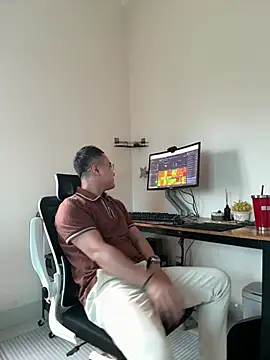 Snapshot of battman4488 chatting on February 26, 2026, 6:56 am battman4488 online show from February 26, 2026, 6:56 am