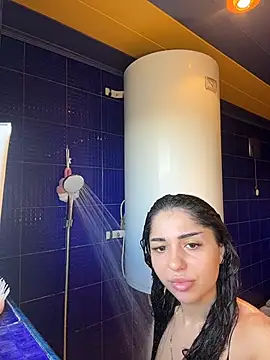 SilkyMira online show from April 14, 2026, 10:32 am