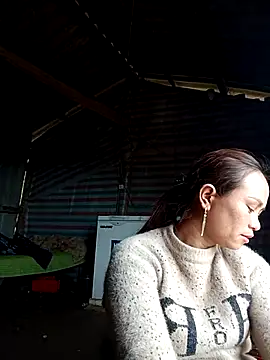 ngaytho004 online show from February 15, 2026, 5:48 am