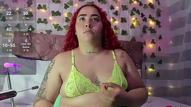 Ayla-marttinez online show from May 12, 2026, 1:47 am