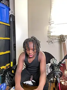 YourLittleBoyfriend online show from February 12, 2026, 8:48 pm