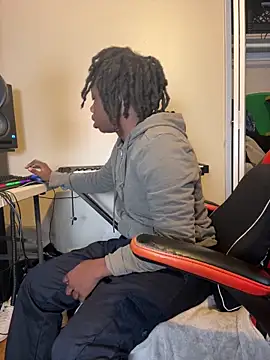 YourLittleBoyfriend online show from February 25, 2026, 4:05 pm