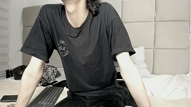 Snapshot of vannellope_96 chatting on February 2, 2026, 5:22 pm vannellope 96 online show from February 2, 2026, 5:22 pm