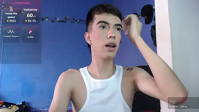 Juan Gomezz26 online show from June 6, 2026, 8:13 pm