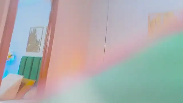 XenaRevelo online show from February 6, 2026, 12:59 am