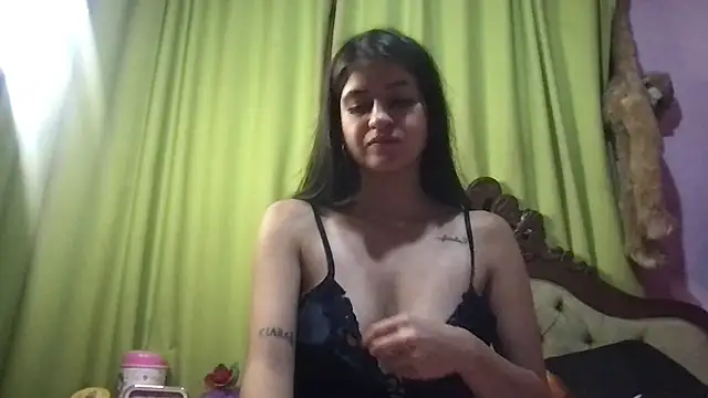 miia rose  online show from February 7, 2026, 3:43 am