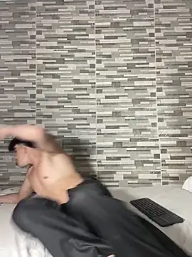 maxxcooper1 online show from March 9, 2026, 11:09 pm