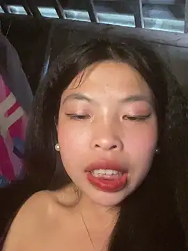 lux-su online show from March 11, 2026, 8:09 am