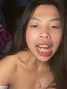 lux-su online show from April 1, 2026, 1:52 pm