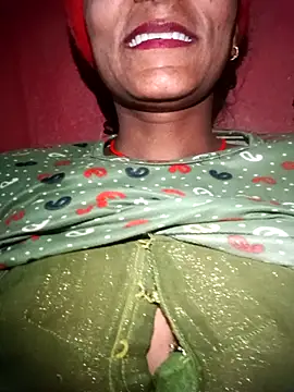 Snapshot of Maya_Big55A chatting on February 19, 2026, 11:12 pm Maya Big55A online show from February 19, 2026, 11:12 pm