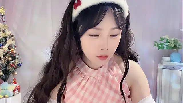 Pinkgirl520 online show from December 21, 2025, 1:46 am