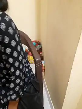 sexy shital online show from March 6, 2026, 3:25 am