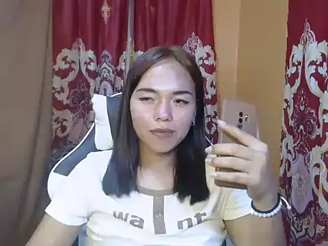 ur lovelyjessy online show from December 20, 2025, 2:02 pm