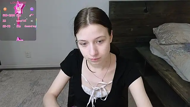 AlicePowells online show from March 12, 2026, 11:38 am