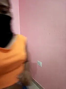 Shivani66 online show from December 15, 2025, 7:23 am