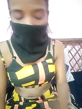 Shivani66 online show from December 15, 2025, 7:29 pm