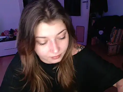 AlienforTwenty online show from December 14, 2025, 6:52 am