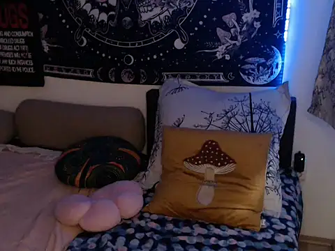 AlienforTwenty online show from February 10, 2026, 2:43 pm