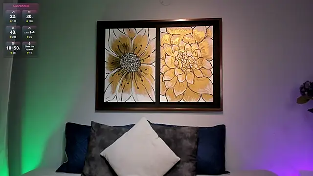 evangelineroos online show from December 20, 2025, 12:23 pm