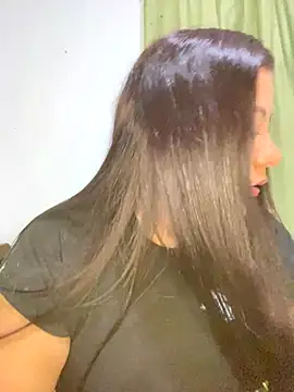 Snapshot of AnnieCasey chatting on January 5, 2026, 11:30 pm AnnieCasey online show from January 5, 2026, 11:30 pm