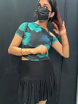 susuadult online show from May 15, 2026, 2:46 pm