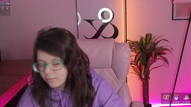 Ariell Mini online show from February 16, 2026, 1:07 pm