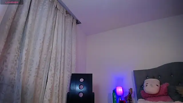 TOMBOYSEXX online show from March 30, 2026, 1:39 am