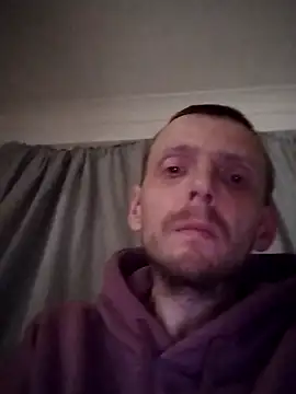 CrookedBunk3527 online show from December 18, 2025, 6:25 pm