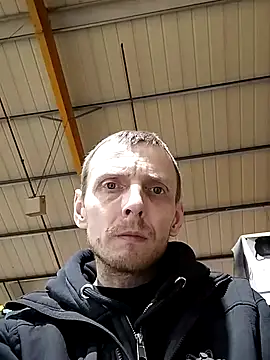 CrookedBunk3527 online show from January 7, 2026, 4:09 pm