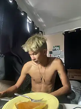 jhaycobXgarcia online show from February 6, 2026, 8:56 pm