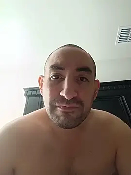 CumDumpPig83 online show from February 1, 2026, 11:47 pm