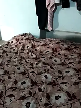 Snapshot of Pooja_Love143 chatting on February 25, 2026, 6:23 am Pooja Love143 online show from February 25, 2026, 6:23 am