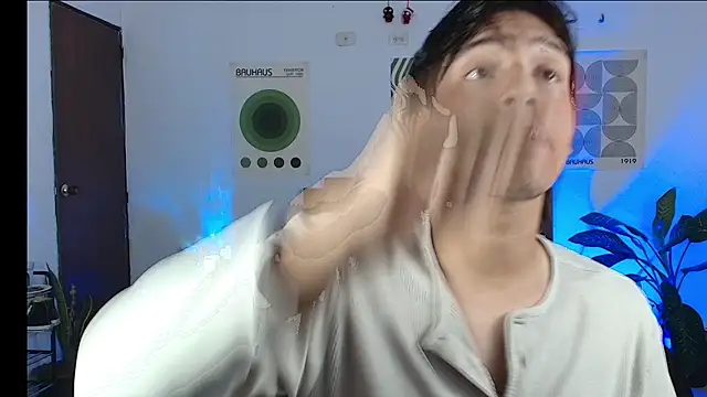 CrisotpherMoretti online show from January 7, 2026, 5:48 pm