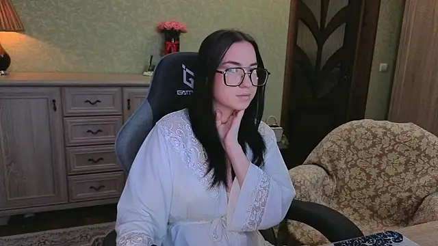 AnneAverry online show from February 17, 2026, 10:12 am