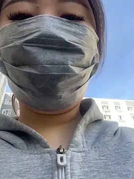 Sarah2127 online show from April 8, 2026, 10:37 am