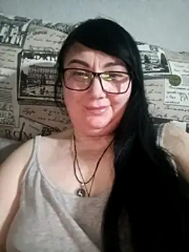 MariSwan222 online show from April 9, 2026, 8:47 pm