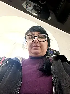 MariSwan222 online show from April 13, 2026, 8:42 am