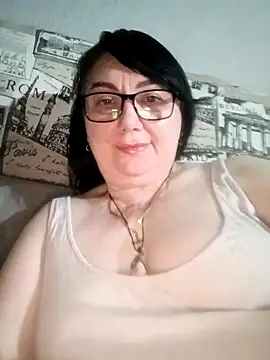 MariSwan222 online show from June 8, 2026, 8:31 pm