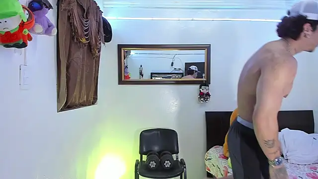 Bull  fit online show from April 22, 2026, 4:04 am