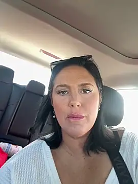 Miabelle2233 online show from December 15, 2025, 7:18 pm