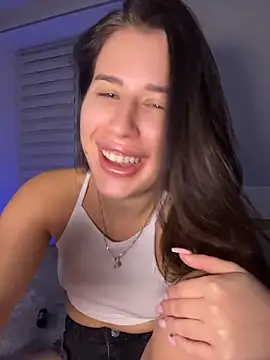 Lira Fayeee online show from June 8, 2026, 7:14 pm