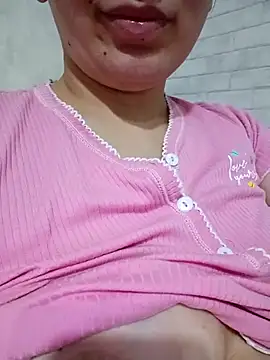 Snapshot of Emilyhomegirl1 chatting on February 2, 2026, 11:25 pm Emilyhomegirl1 online show from February 2, 2026, 11:25 pm