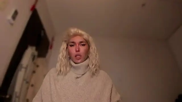 mxshemale ladyboy online show from November 2, 2025, 3:47 pm