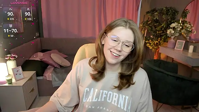 Snapshot of Alison_Doody chatting on February 22, 2026, 7:40 am Alison Doody online show from February 22, 2026, 7:40 am