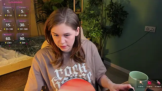 Snapshot of Alison_Doody chatting on February 28, 2026, 7:42 am Alison Doody online show from February 28, 2026, 7:42 am