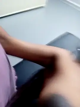 TemptingCloeXx online show from February 9, 2026, 9:41 pm