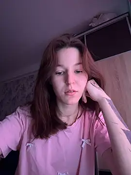 SofiaLav online show from December 18, 2025, 8:53 am