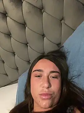 MillieB online show from February 1, 2026, 8:13 am