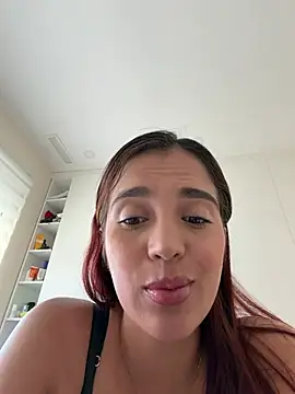 lara beker online show from April 27, 2026, 3:32 pm