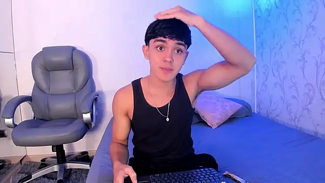  TaylorBlack online show from January 13, 2026, 11:37 am